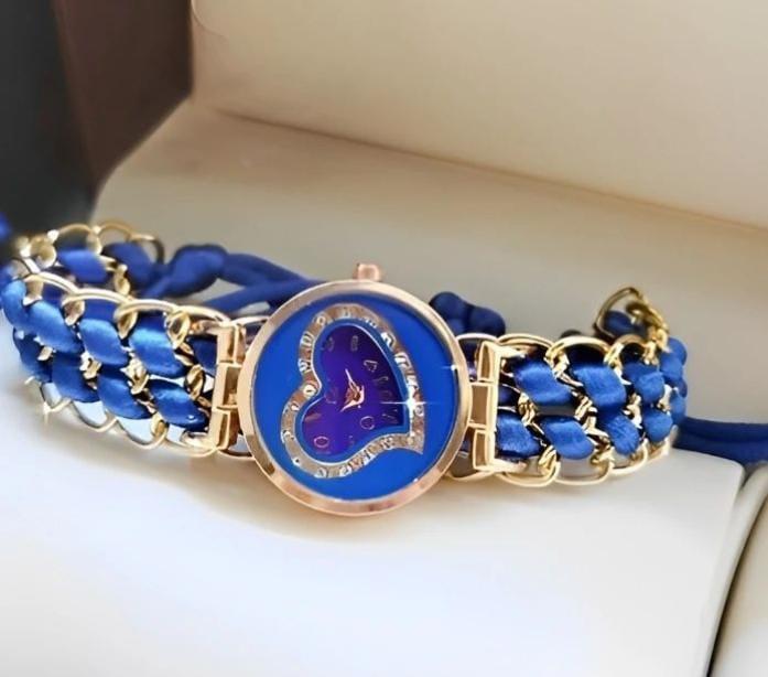 Women's Blue Heart Dial Quartz Watch with Chain Strap