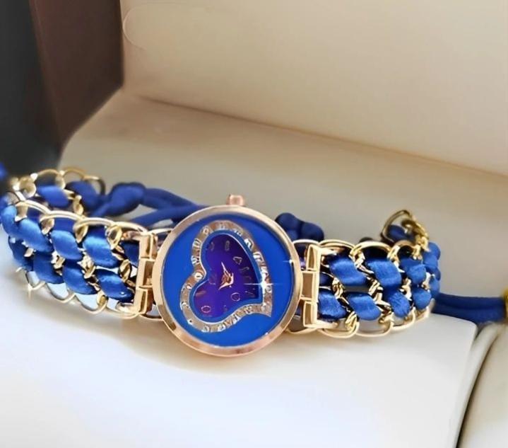 Heart Shaped Quartz Watch for Women with Chain Strap