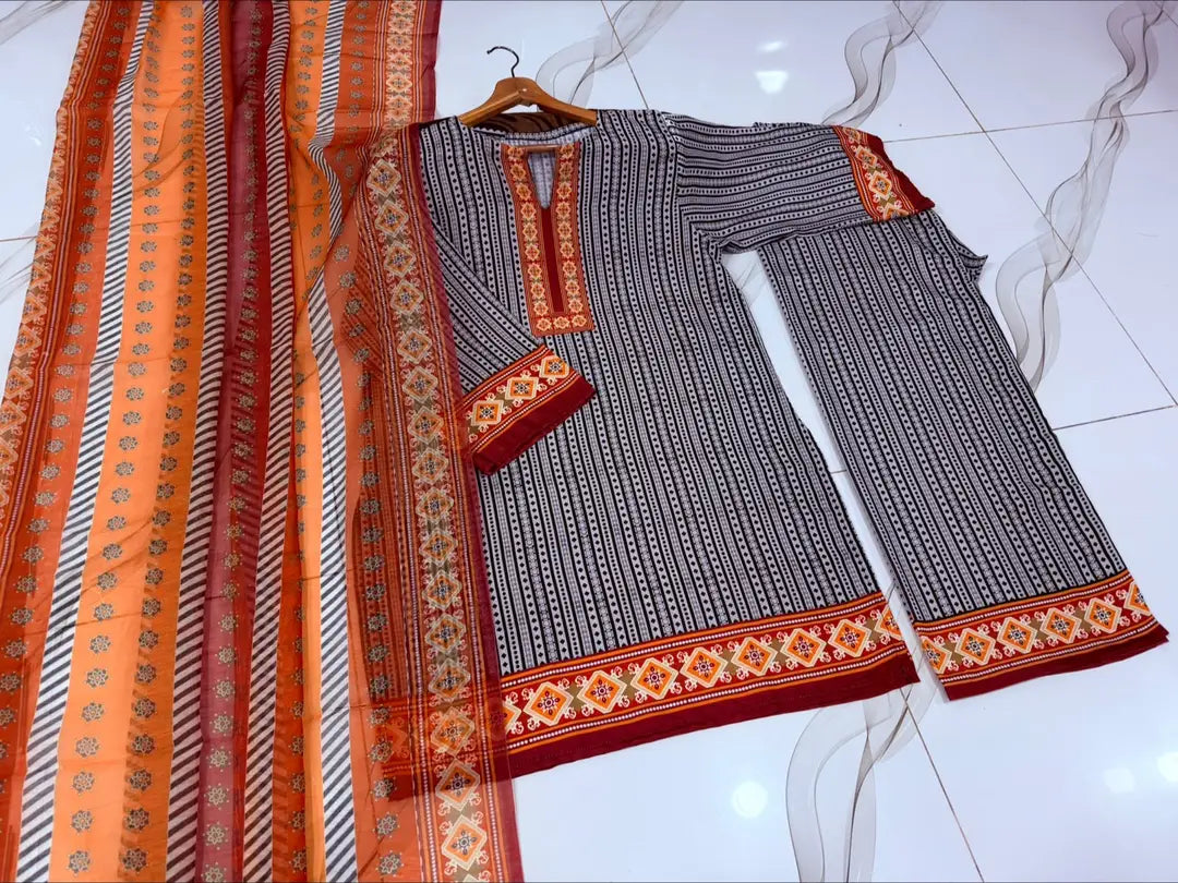 3 Pcs Women's Stitched Dobby Lawn Printed Suit