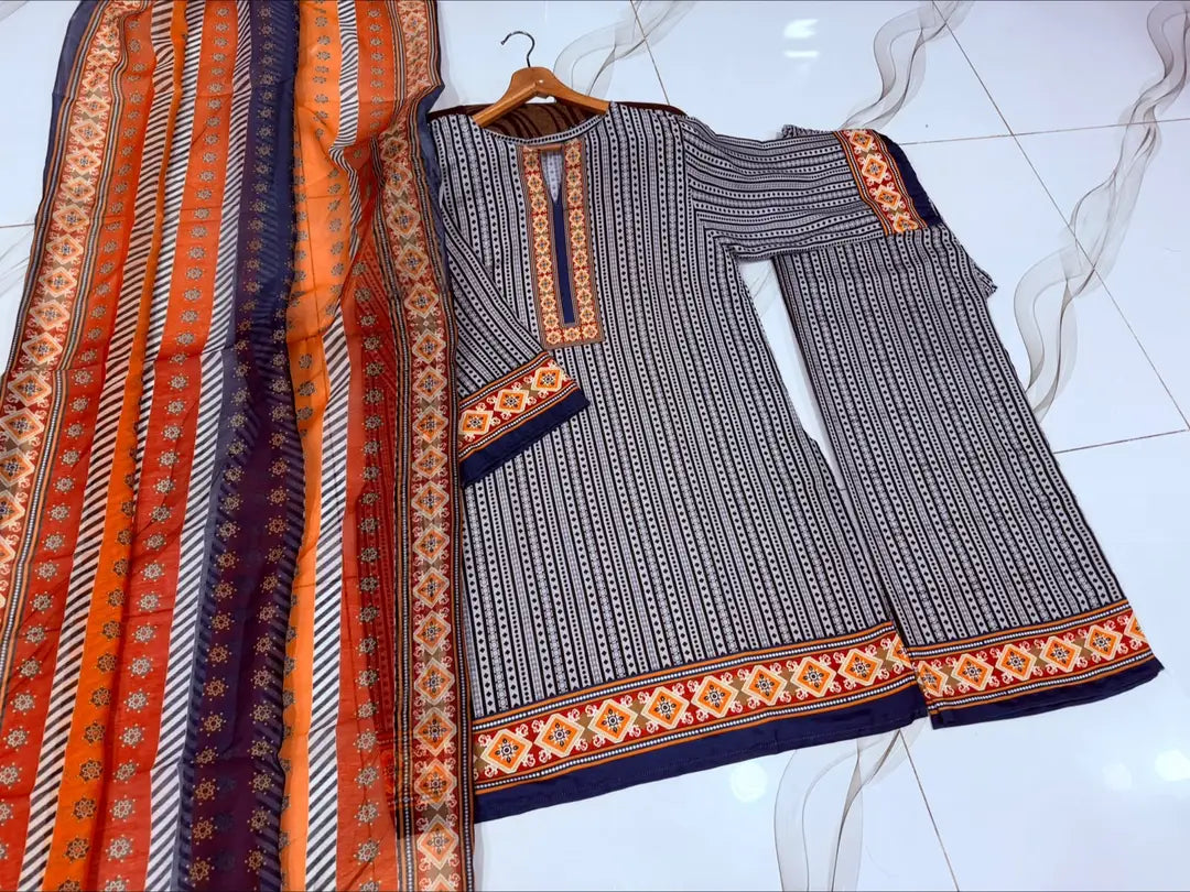 3 Pcs Women's Stitched Dobby Lawn Printed Suit