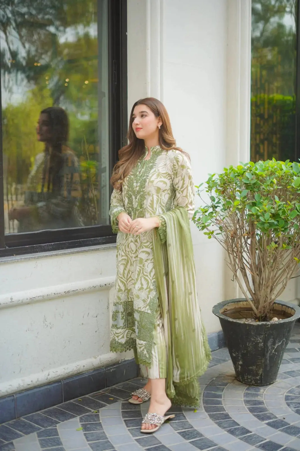 3 Pcs Women's Unstitched Printed Suit