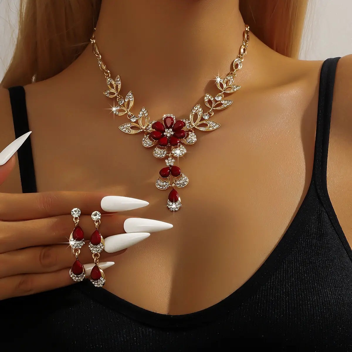 Luxury Green Flower Necklace Earrings Set for Women