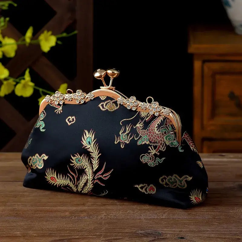 Vintage Embroidered Banquet Bag for Women