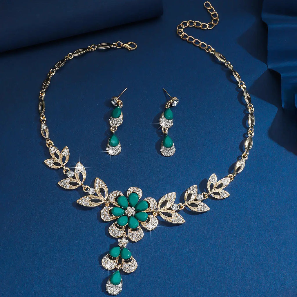 Luxury Green Flower Necklace Earrings Set for Women
