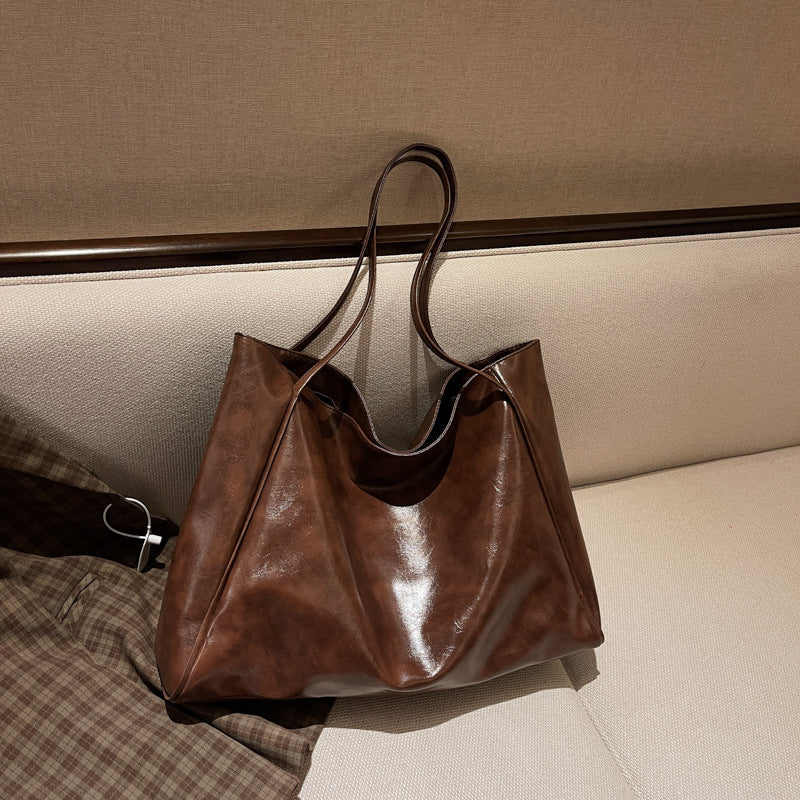 Solid color bag for women 2023 autumn new European and American Retro Fashion Tote Bag glossy large capacity commuter shoulder bag