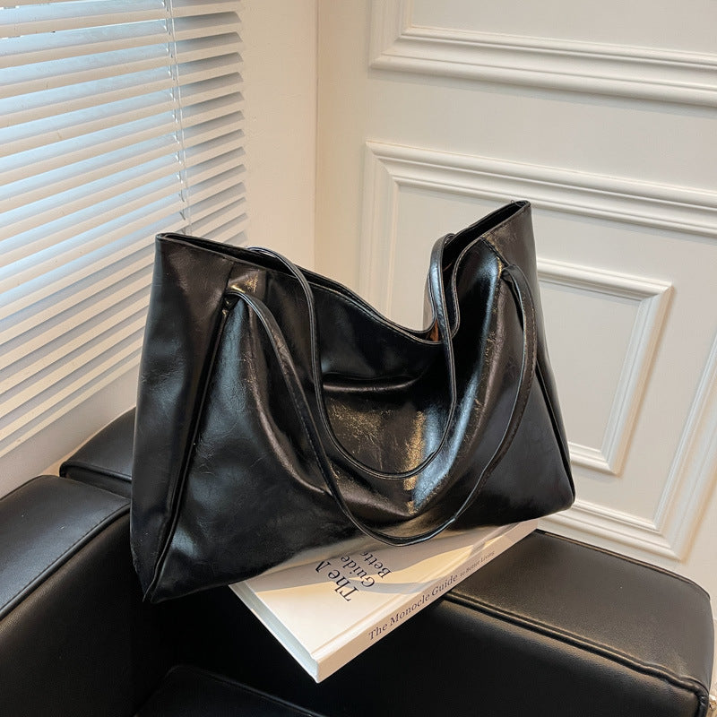 Solid color bag for women 2023 autumn new European and American Retro Fashion Tote Bag glossy large capacity commuter shoulder bag