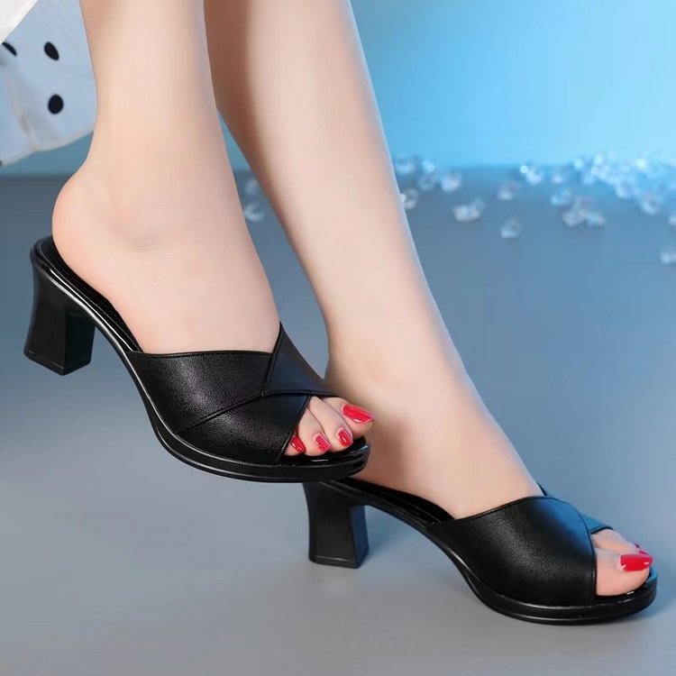 High-heeled sandals and slippers thick heel 2025 new non-slip soft bottom mother shoes fish mouth summer home sports slippers