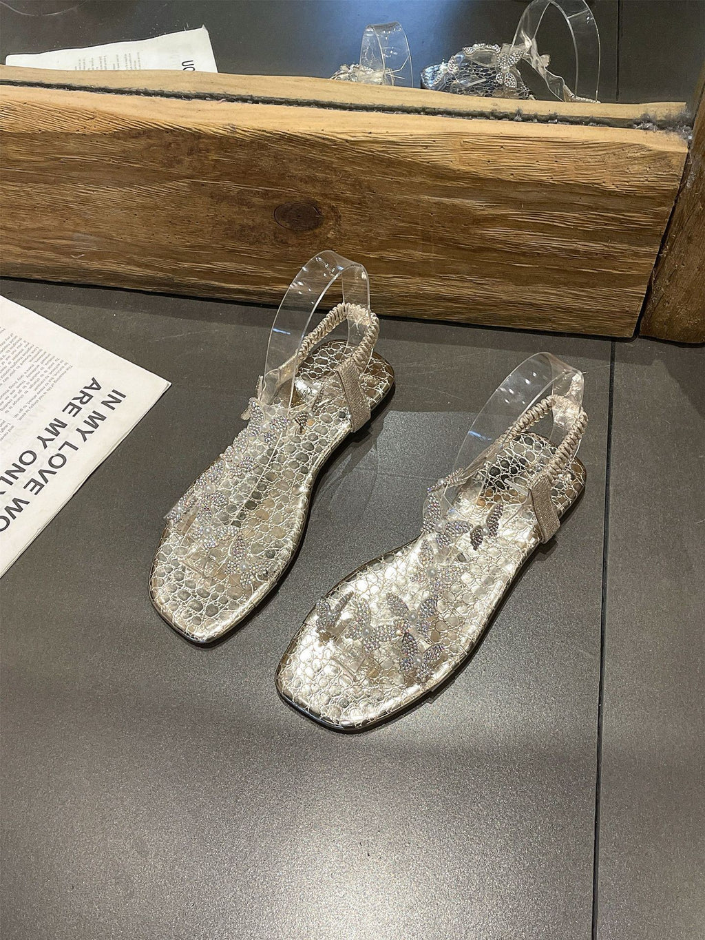 Sandals for Women, Classic Style for Summer Wear, with Flat Heels, French Style, Perfect for Summer, Versatile, Flat Bottom, Rhinestones
