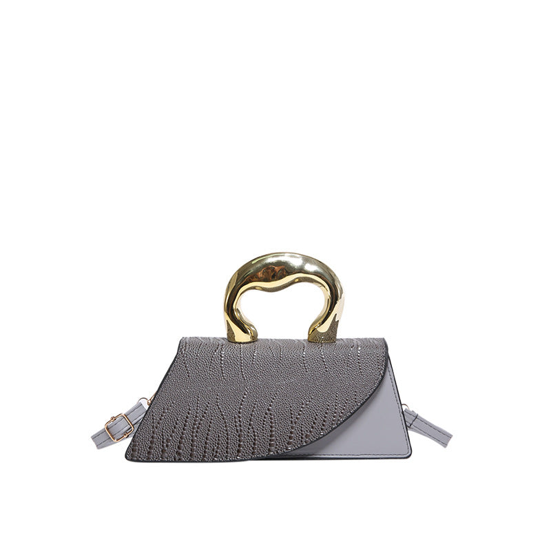 Autumn 2024 New Niche Design Handbag Women's Bag Personalized Crocodile Shoulder Bag Patent Leather Glow Face Crossbody Bag