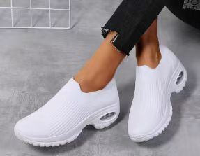 Women's Shoes Summer Soft Sole Breathable Walking Mom Shoes Middle-Aged Mesh Casual Sports Shoes Lazy Slip-On Shoes for Women