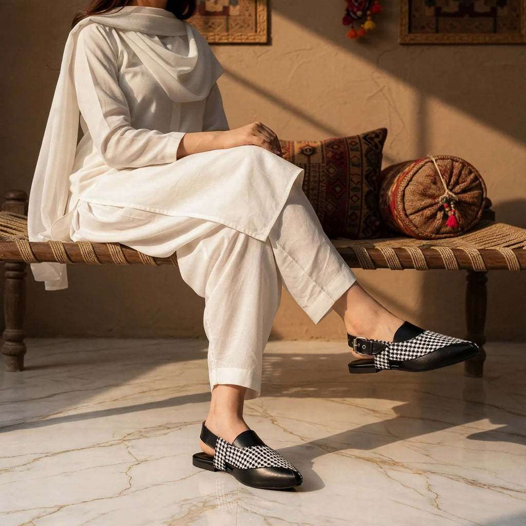 ZAREEN Peshawari Flat Sandals