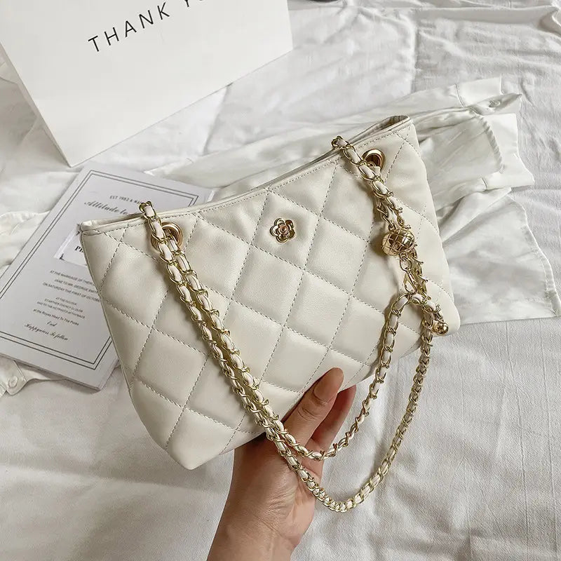 White Quilted Diamond Chain Crossbody Bag for Women