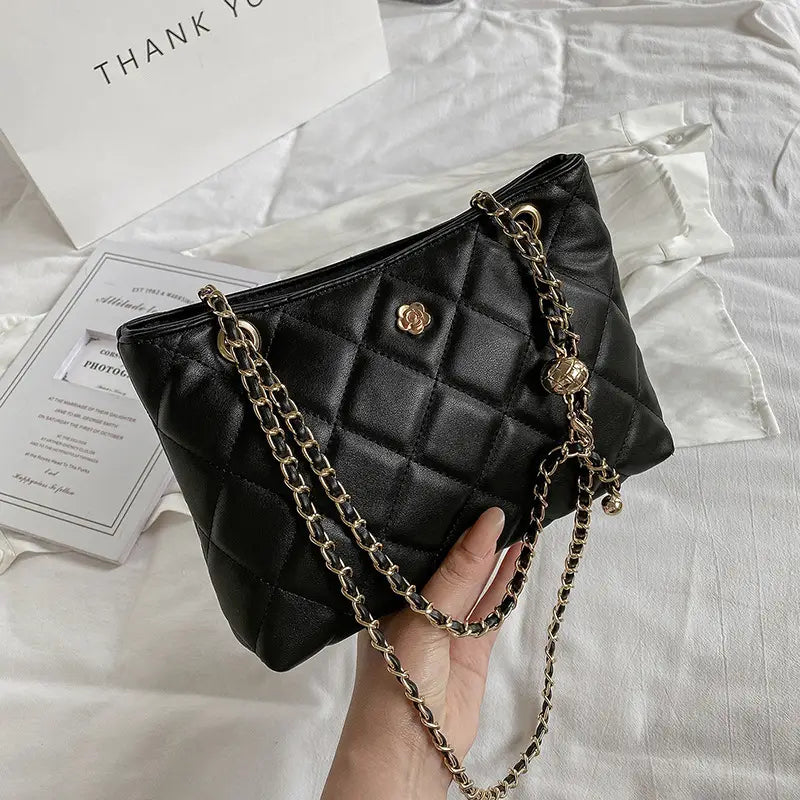White Quilted Diamond Chain Crossbody Bag for Women