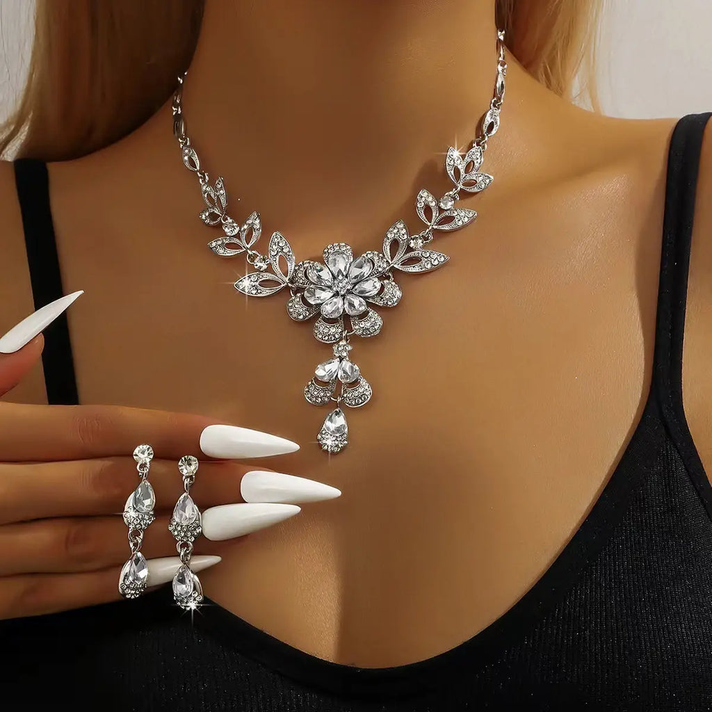Luxury Green Flower Necklace Earrings Set for Women