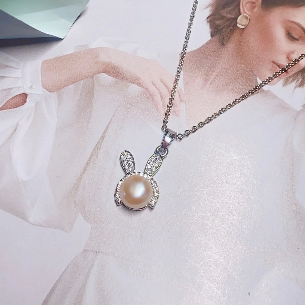 Women's Pearl Pendant Necklace with Balance Wood & Copper Bag