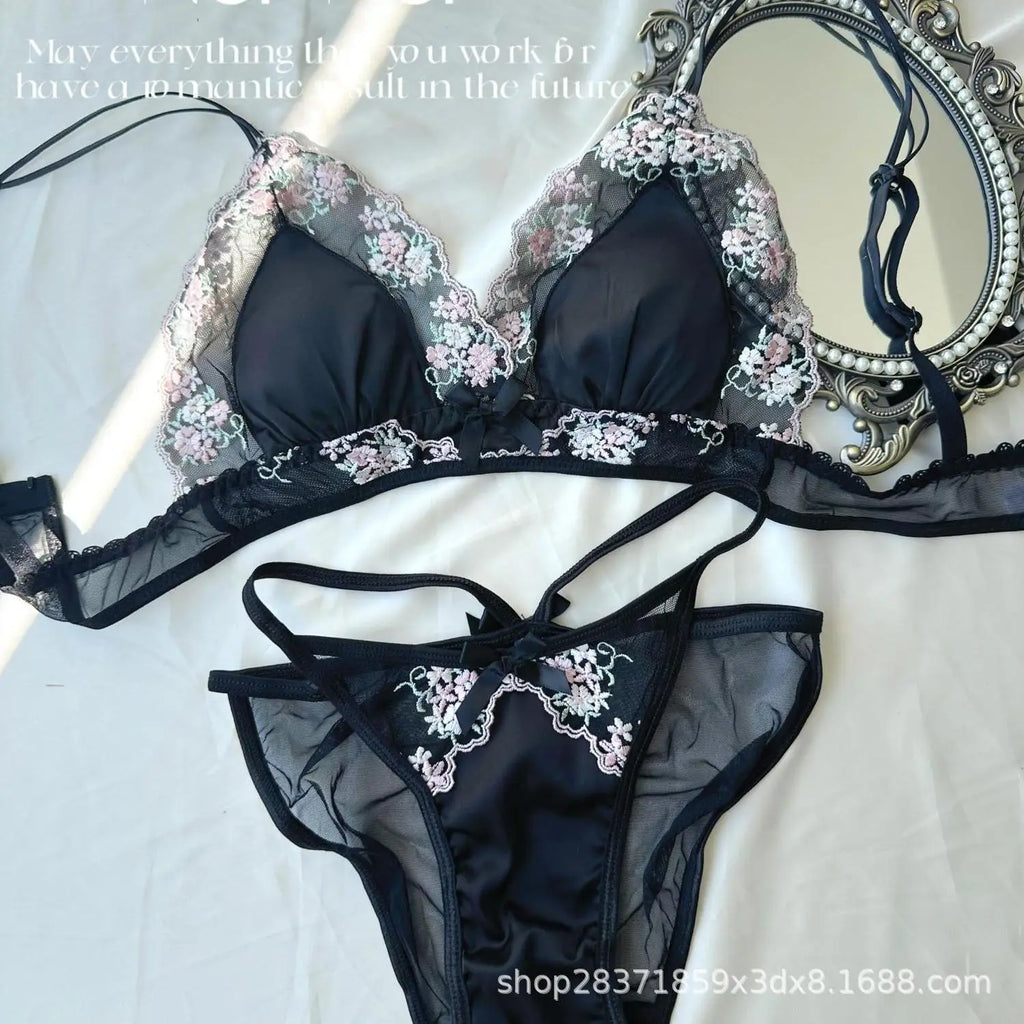 Sexy Lace Bra Panties Small Chest 2025 New Chun Style